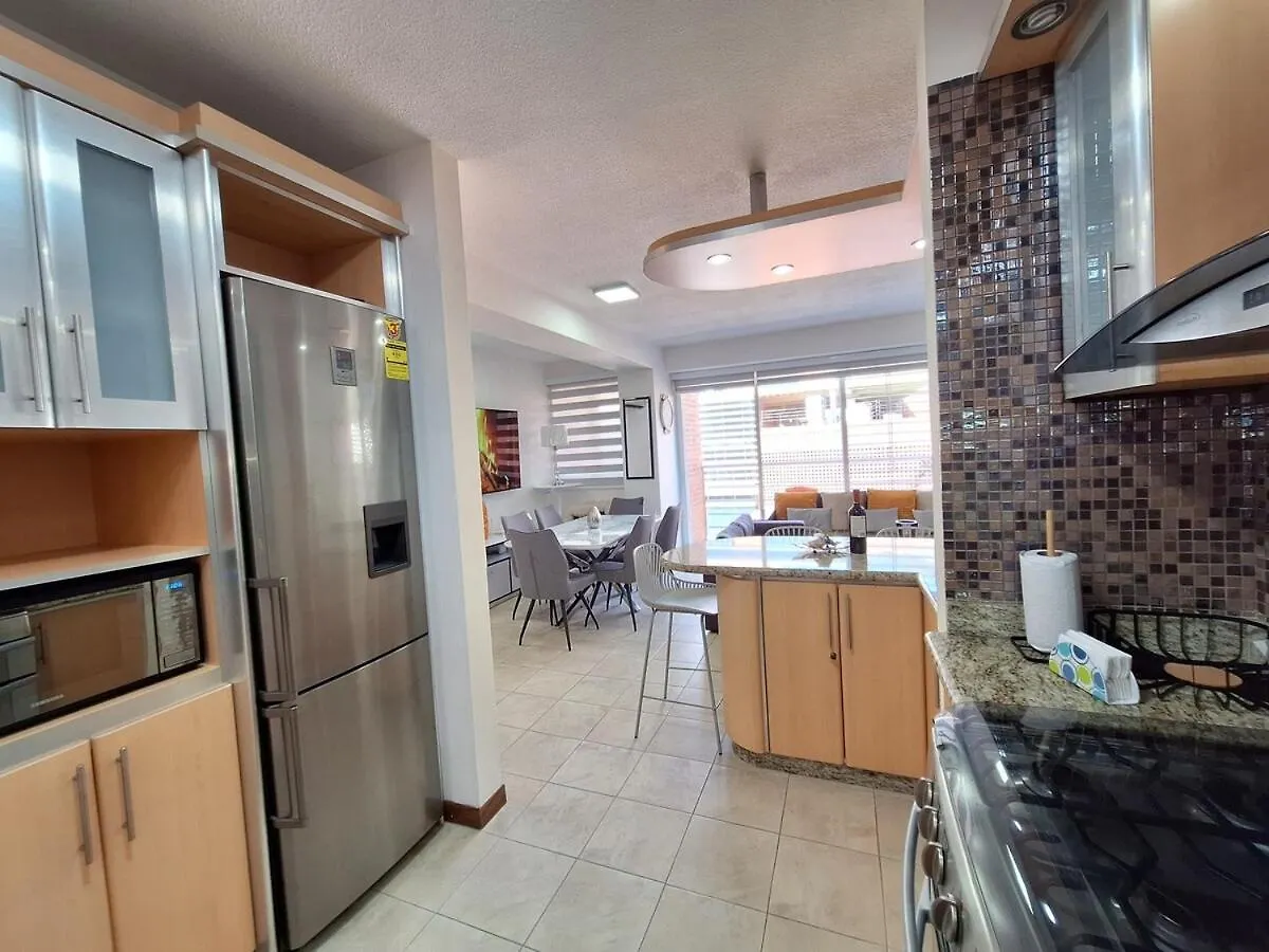 Apartament Lujo,Ubicacion,Espacioso & Hermoso Apto En Los2Caminos-Boleita Caracas
